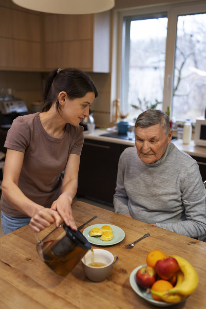 Private Home Care vs. Community Care: What’s the Difference and Which is Right for Your Loved One?